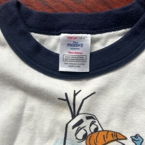 Like new Hanna andersson Olaf pajamas- size 4